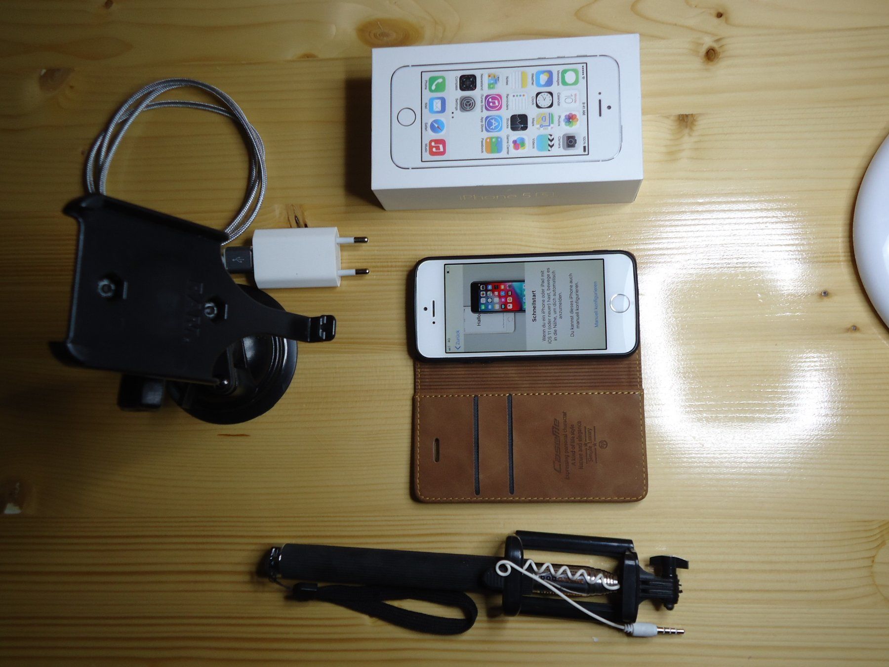 Apple Telefoni cellulari / Smartphones: iPhone 5s mit Zubehör – Usato da Belp venduto da Hefabe