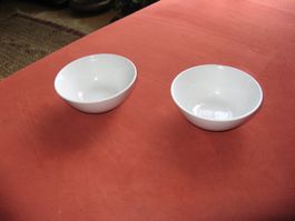 2 kleine, weisse Schalen Ikea