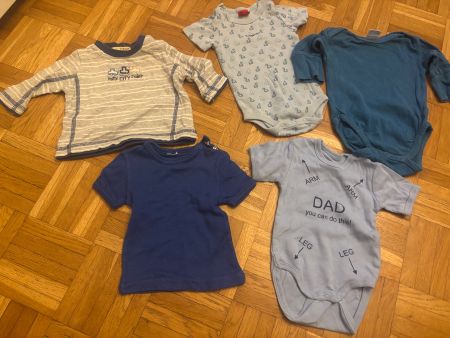 Baby Kleider Set 5 Teile Grösse 50/56 guter Zustand
