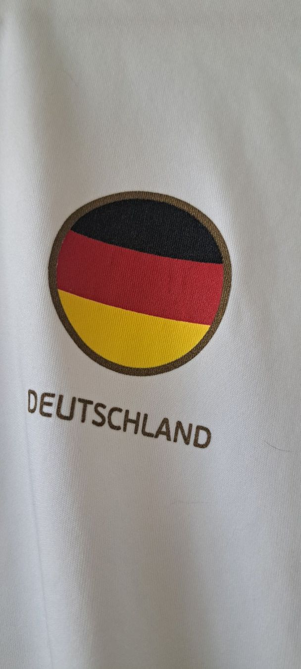 Leibchen & Hosen: Deutschland - Trikot – Gebraucht aus Rothrist von Mogli7474 4