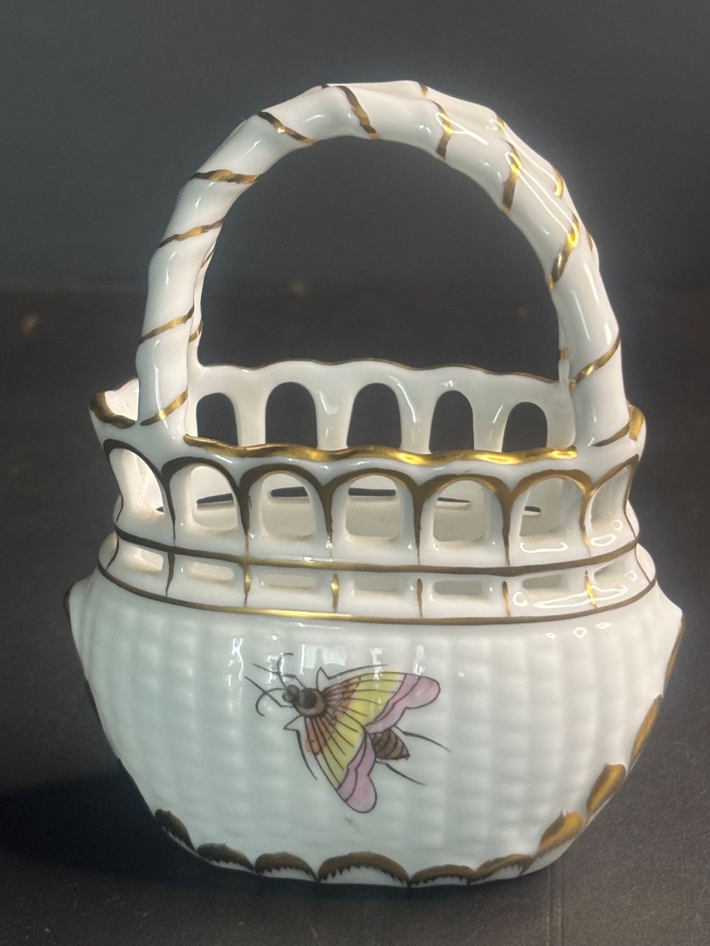 Herend Alle Dekorationen: Herend,durchbrochenen Mini-Korb,Handbemalt, H mit Henkel 9cm – Gebraucht aus Bettwiesen von Raisa1973 1