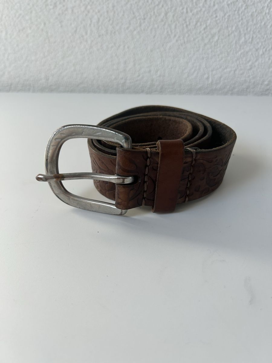 Cinture: Leather belt brown embossed floral pattern acceptable – Usato da Saland venduto da ele_vc96 1