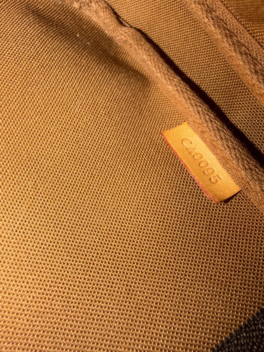 Louis Vuitton Borse da donna: Louis Vuitton Pochette – Usato da Frauenfeld venduto da Mibaj 5