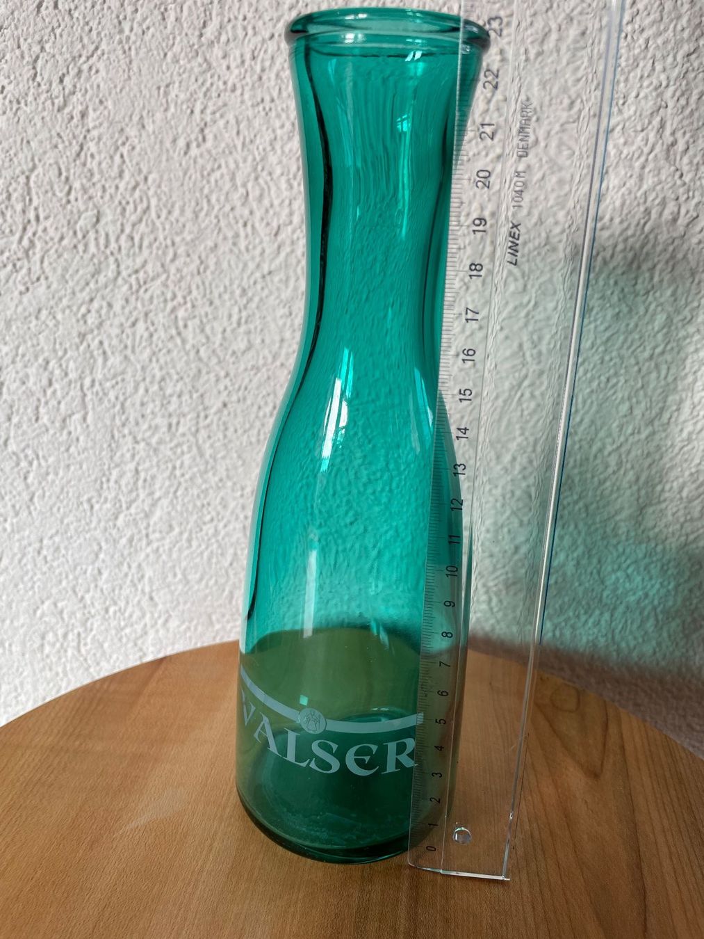Caraffe: Glas-Karaffe alt von Valser, türkis – Usato da Köniz venduto da kupu-kupu 1