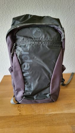 Sac à dos de marque Lowepro pour photographe.