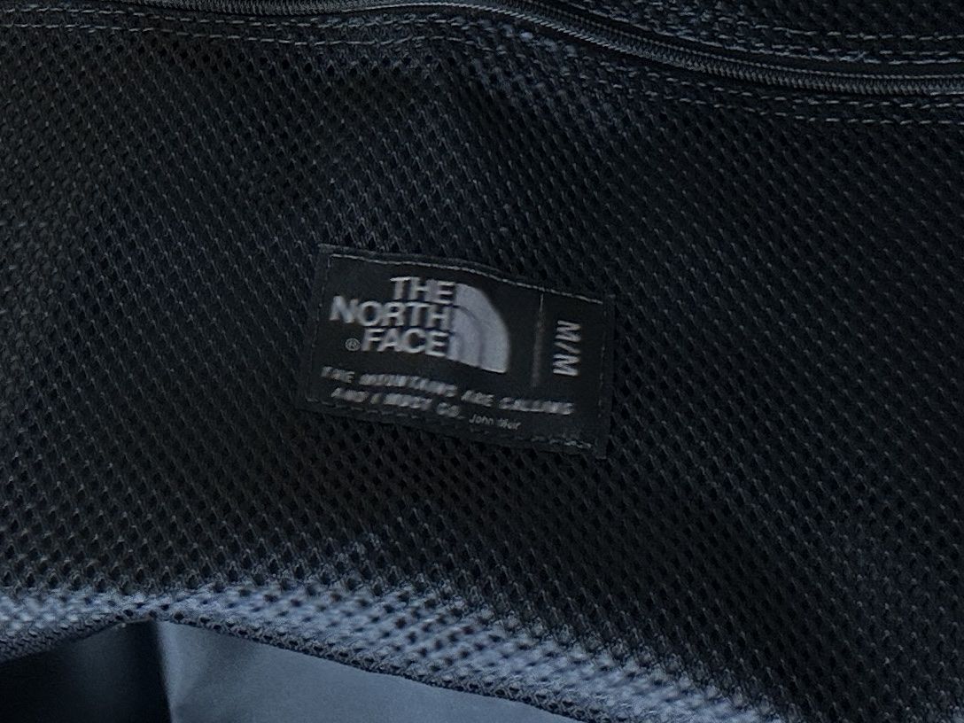North Face Sacs: North Face duffel G M – Neuf avec emballage d'origine à Maienfeld par tobeyl2020 3