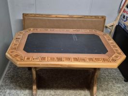 Holztisch mit Intarsien, handgemacht, Sitzbank und 2 Hocker