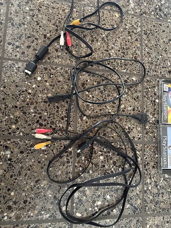 Sony Consoles: Ps2 + games – D'occasion à Moosseedorf par dav_666f 4
