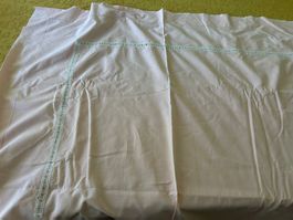 Lenzuolo con ricamo 220x270 cm