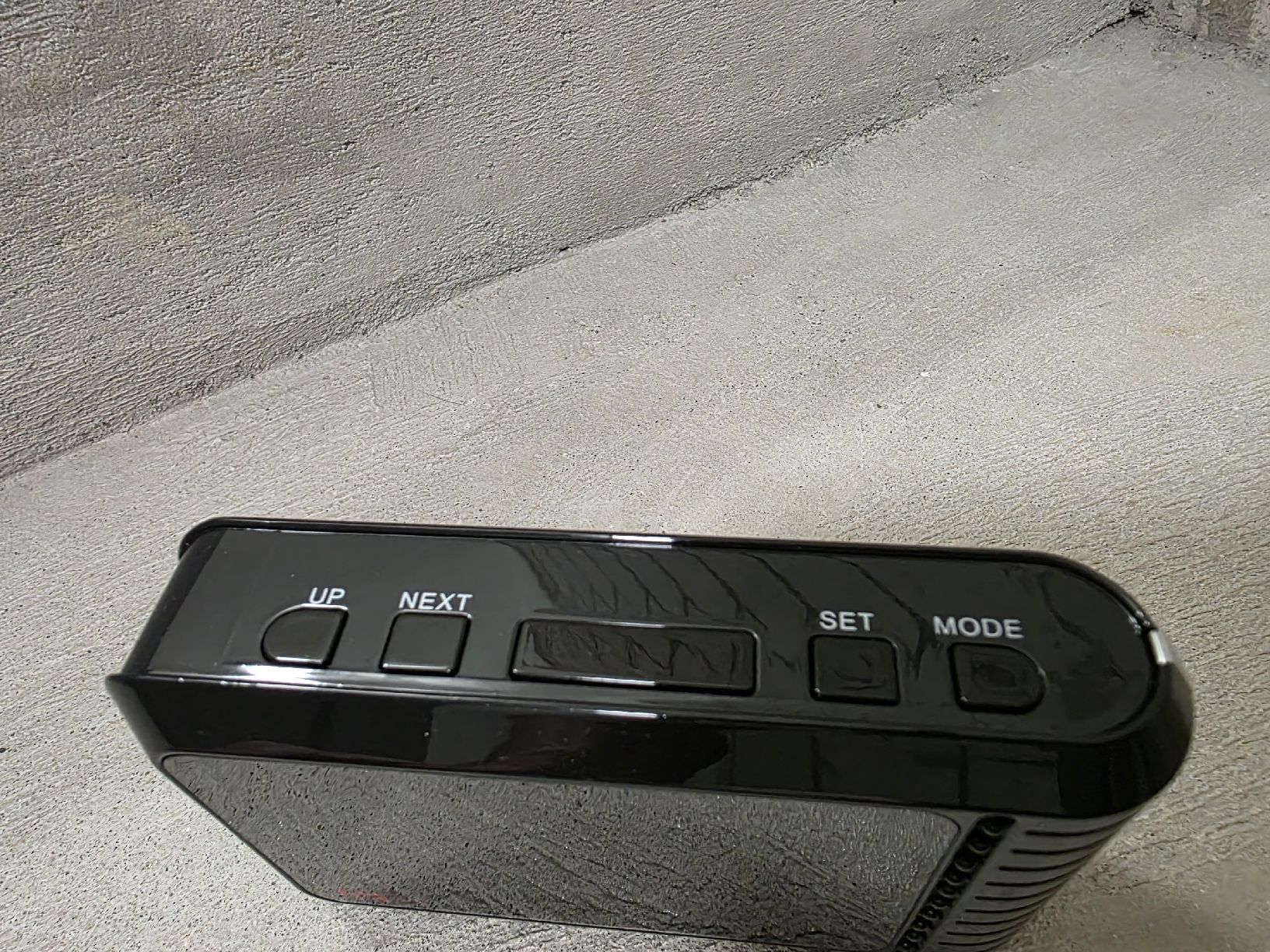 Fotocamera: IP Kamera und Wecker schwarz WLAN HD  – Usato da Ennetbühl venduto da japtec 3