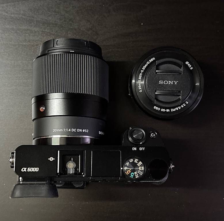 Fotocamera: Sony a6000 mit Zubehör – Usato da Luzern venduto da Lalo_ 4