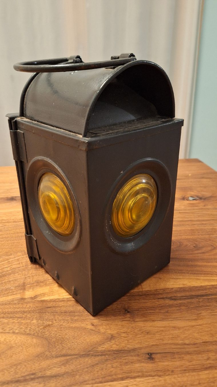 SBB/CFF/FFS Lampade: Antike Bahnlampe Locher – Usato da Dornach venduto da bals28 3