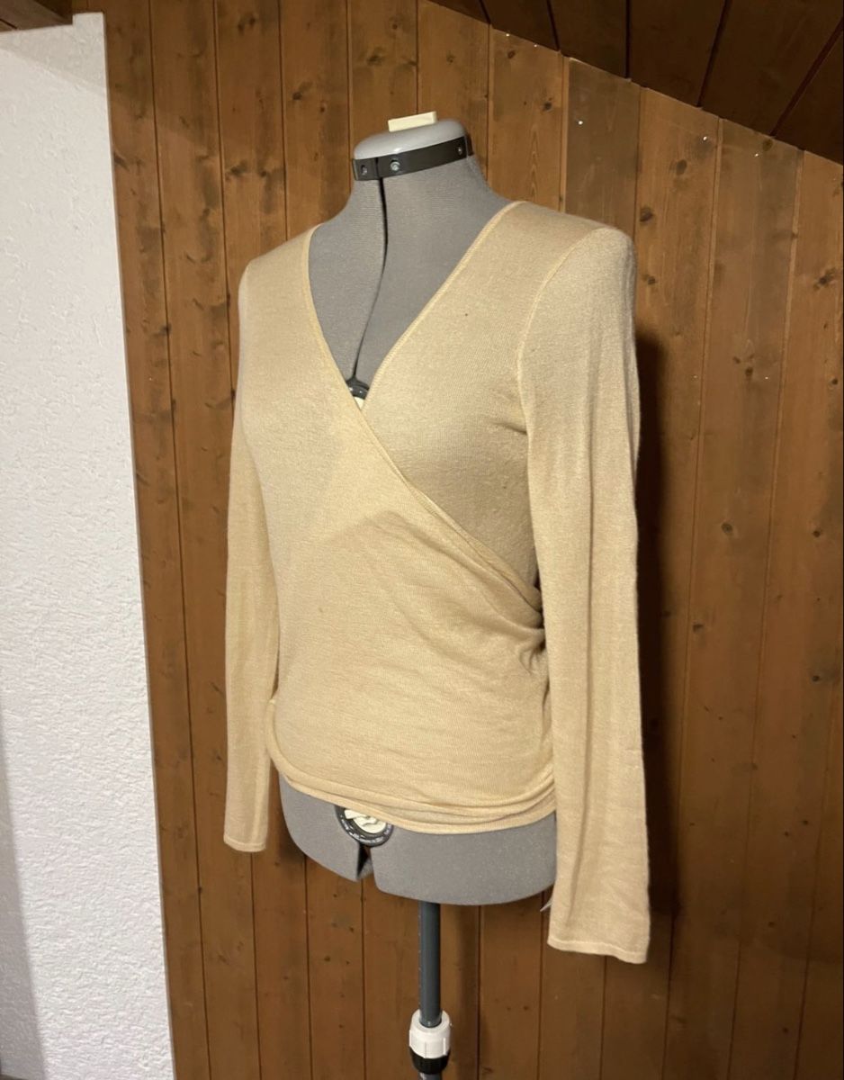 Top: St. John 100% Cashmere Top – Usato da Schattdorf venduto da Remligand 5