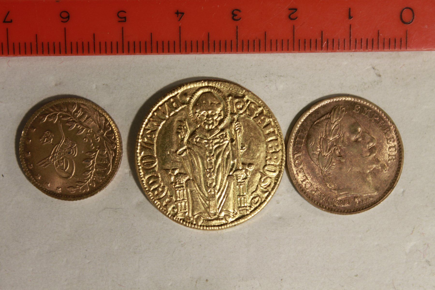 Alle Münzen: 3 piece en METAL – Gebraucht aus La plaine von 7A6T2ME 1