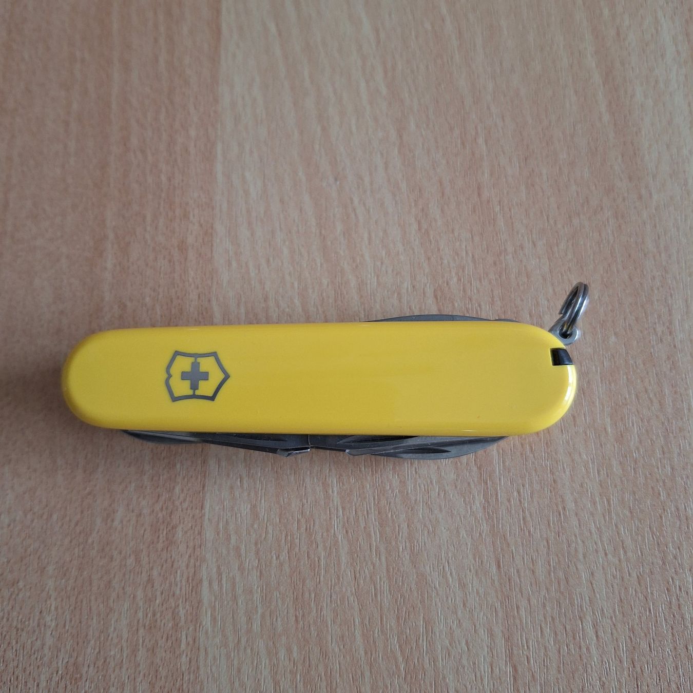 Victorinox Taschenmesser: Victorinox Explorer gelb, neu – Neu und originalverpackt aus Bülach von blackhawk21 2