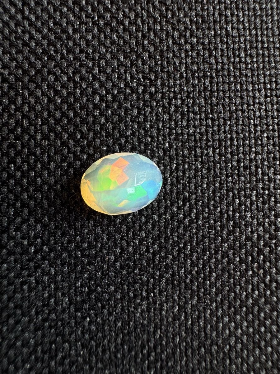 Edelsteine: Äthiopischer Opal 1.3 ct – Neu und originalverpackt aus Wängi von Horus90 1