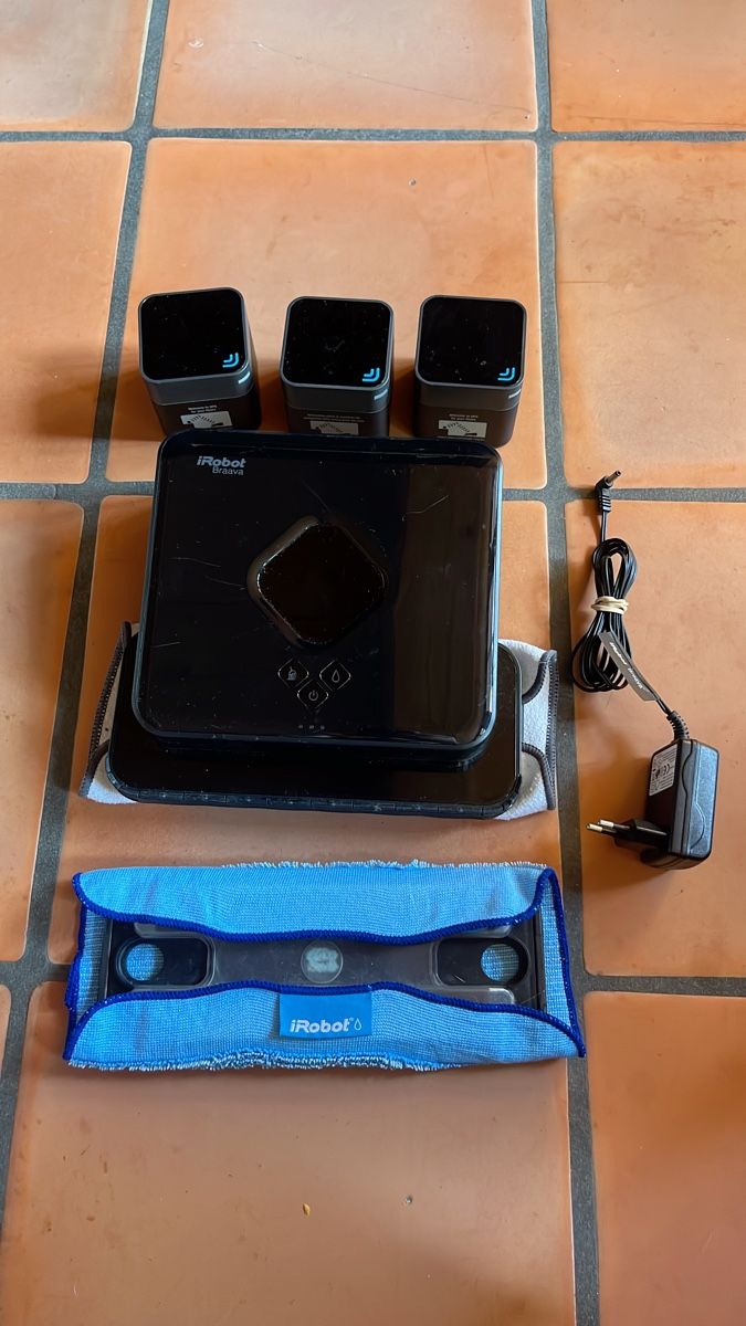 Altro in Apparecchi per la pulizia: iRobot Braava Bodenwischer mit Navigation Cubes – Usato da Urtenen-Schönbühl venduto da Hooba