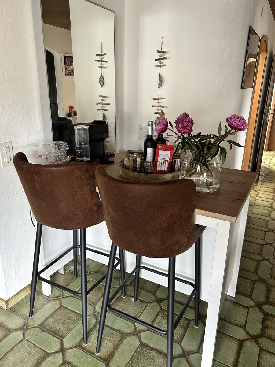 Tavoli: Kücheninsel mit 2 Barstühlen TOP ZUSTAND – Nuovo (secondo la descrizione) da Ehrendingen venduto da Gintonic1991 1