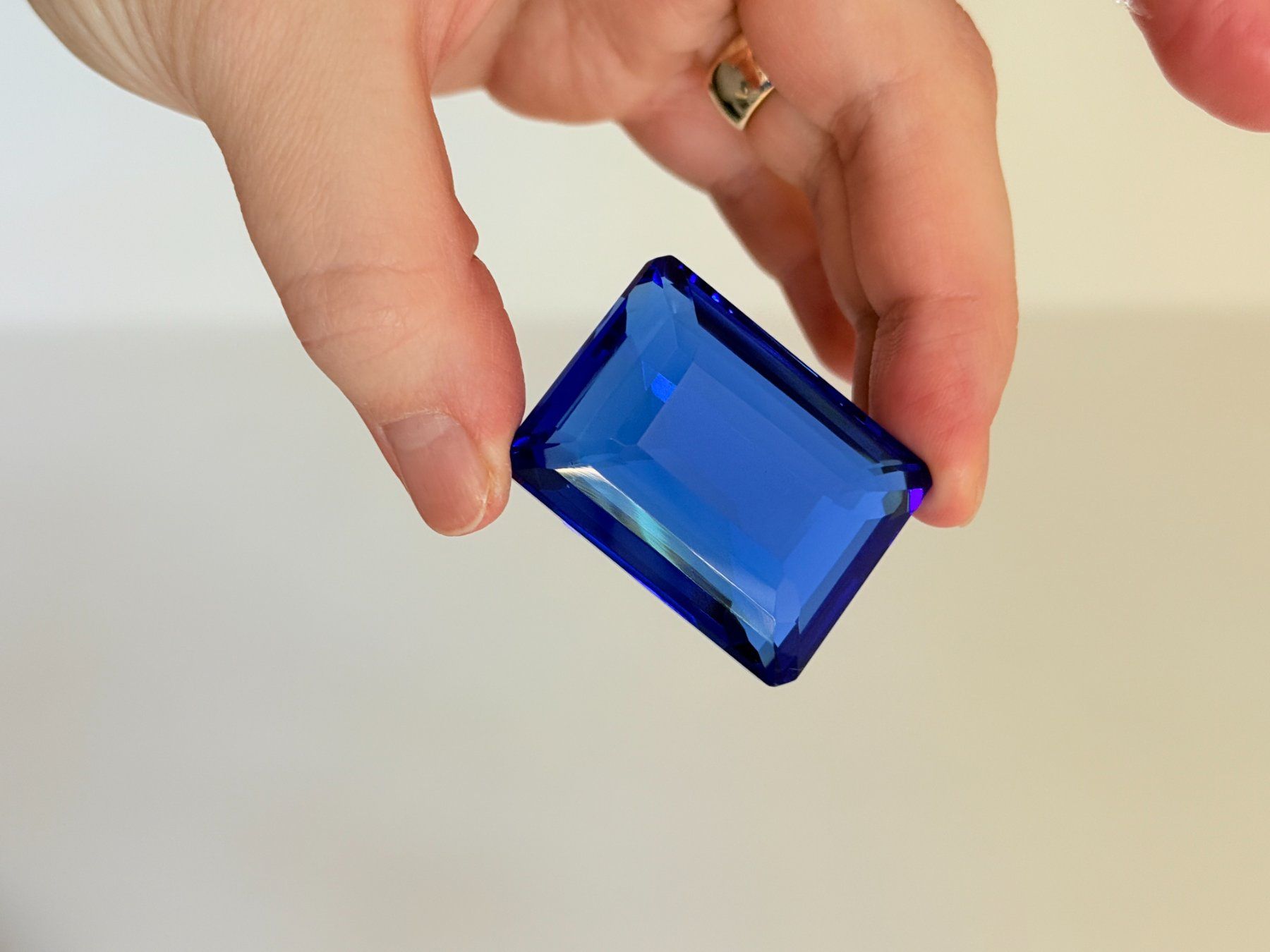 Minerali & Pietre curative: Certified 181.65 Ct Loose Gem – Nuovo e nell'imballaggio originale da Genève venduto da AWWA 5