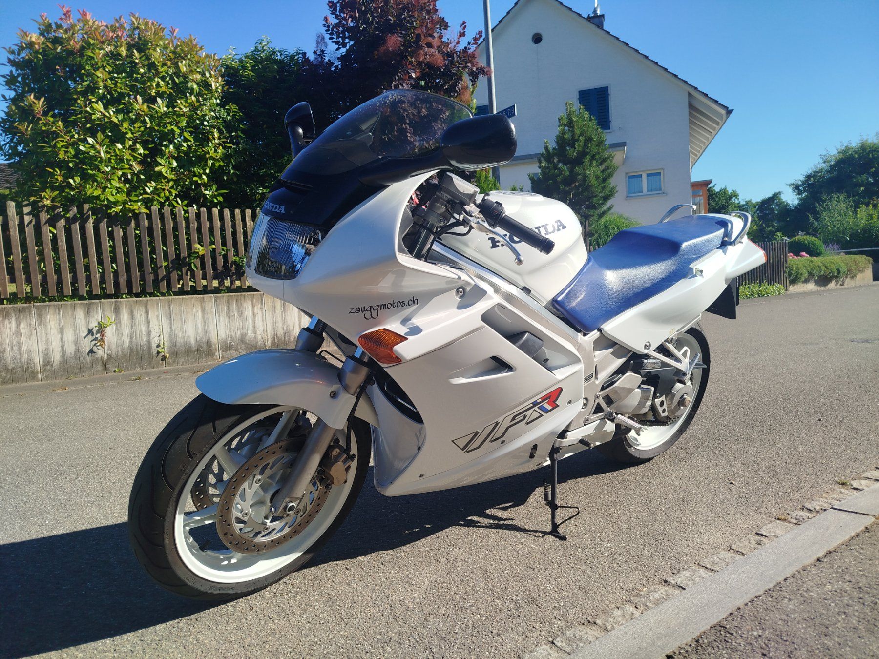 Strada: Schöne Honda VFR 750 – Usato da Wängi venduto da Alfa16 3