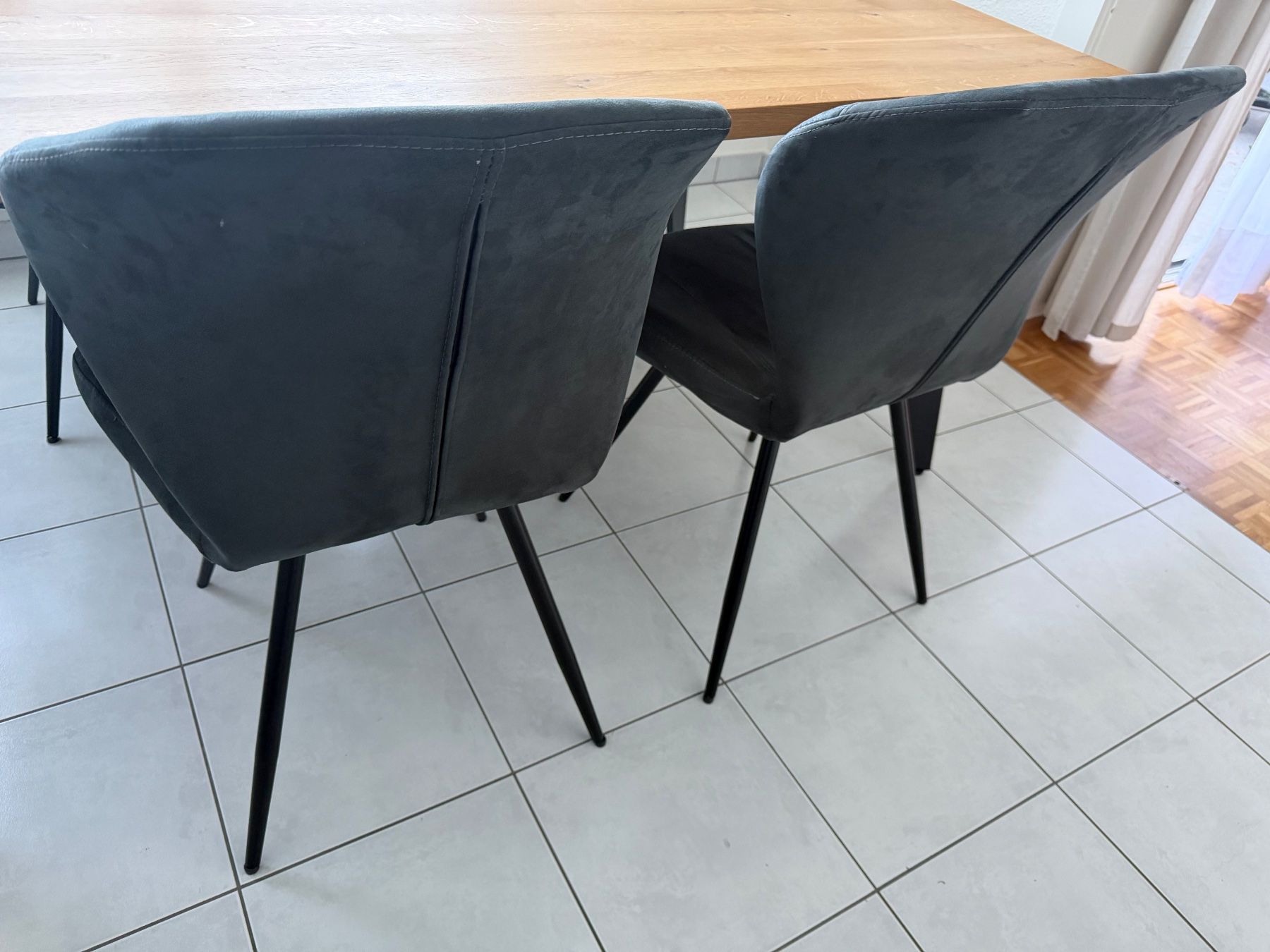 Sedie: 6 moderne Samt-Esszimmerstühle in Anthrazit – Usato da Winterthur venduto da Fazzoletto 2