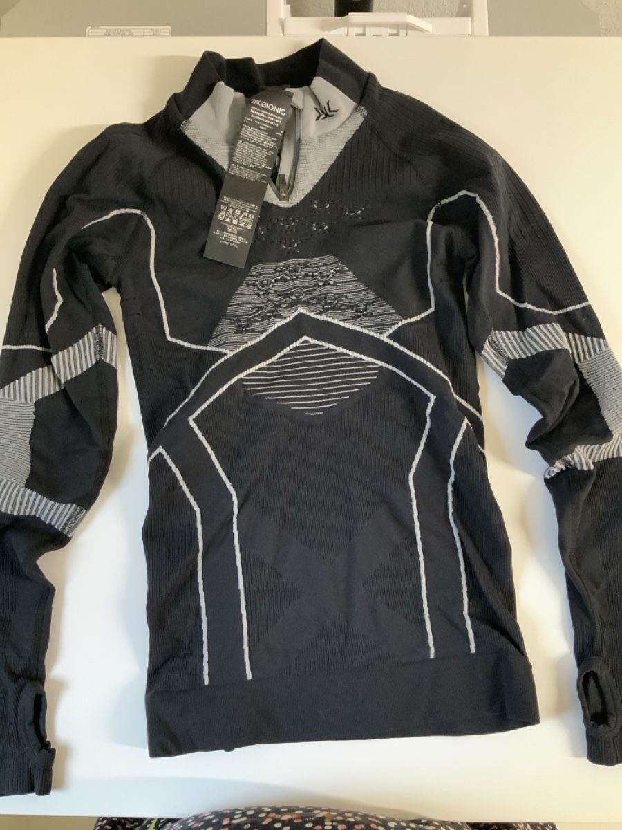 X-bionic T-Shirts: Langarmshirt Herren X-Bionic Grösse XS  – Gebraucht aus Wallisellen von AS.TZ.