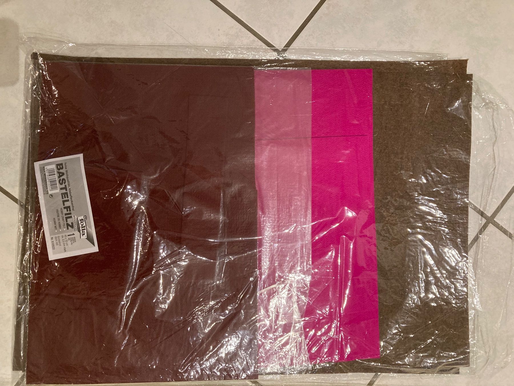 Kit bricolage: Bastelfilz, verschiedene Farben – Usato da Menziken venduto da Ale.burri