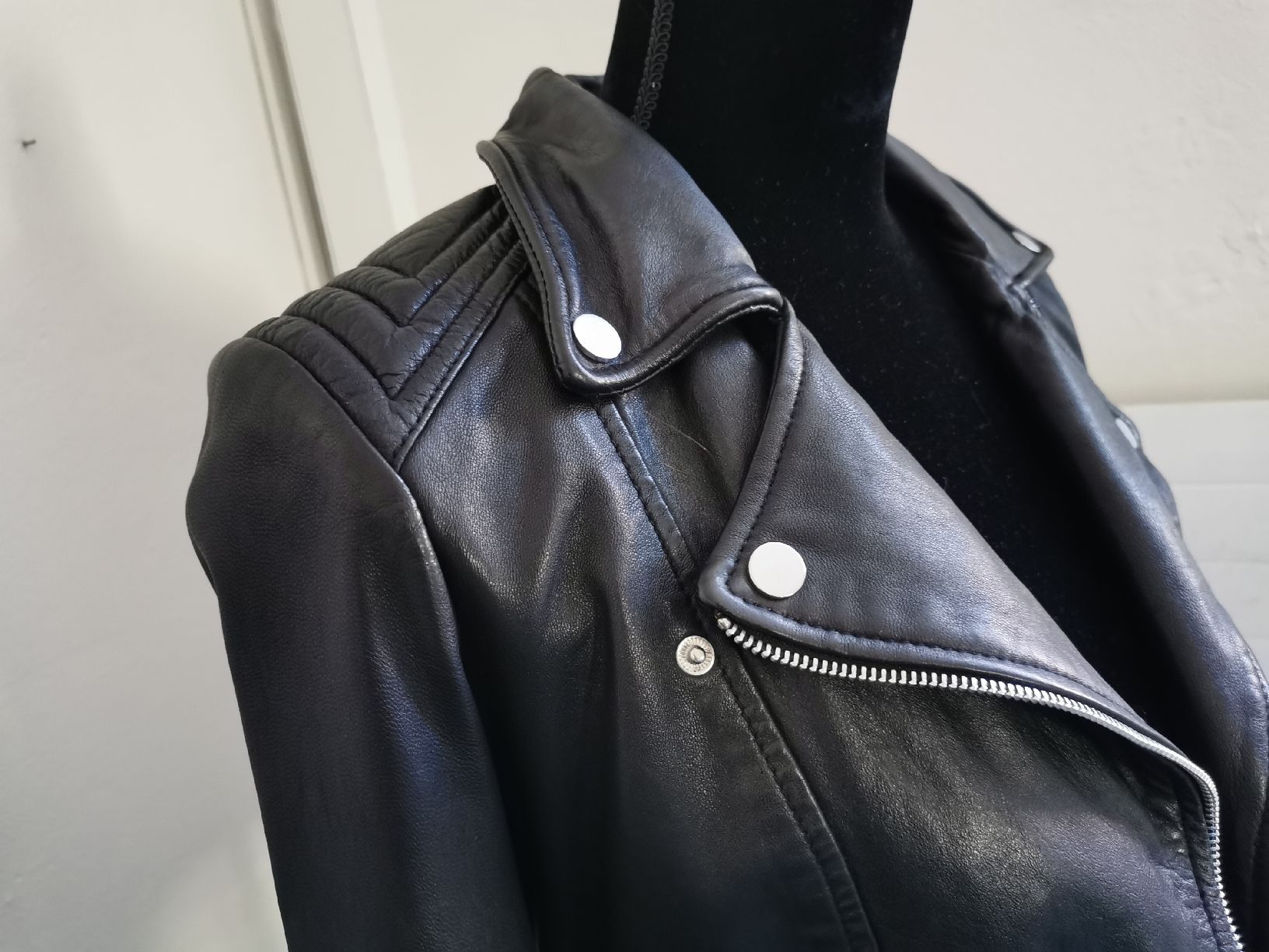 Giacche: Superschöne Lederjacke S Cortefiel Bikerjacke – Nuovo (secondo la descrizione) da Berneck venduto da inamoktal 7