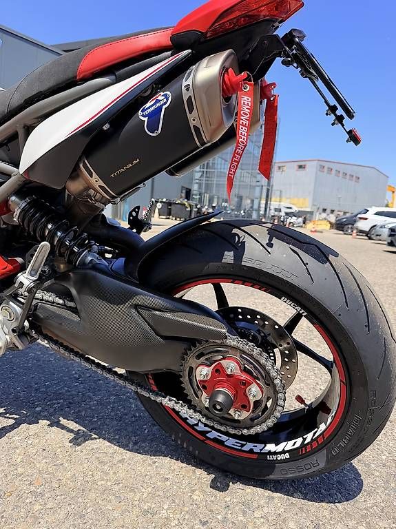 Strada: Ducati Hypermotard 950 full équipée – Usato da Meyrin venduto da 12m_7569 3
