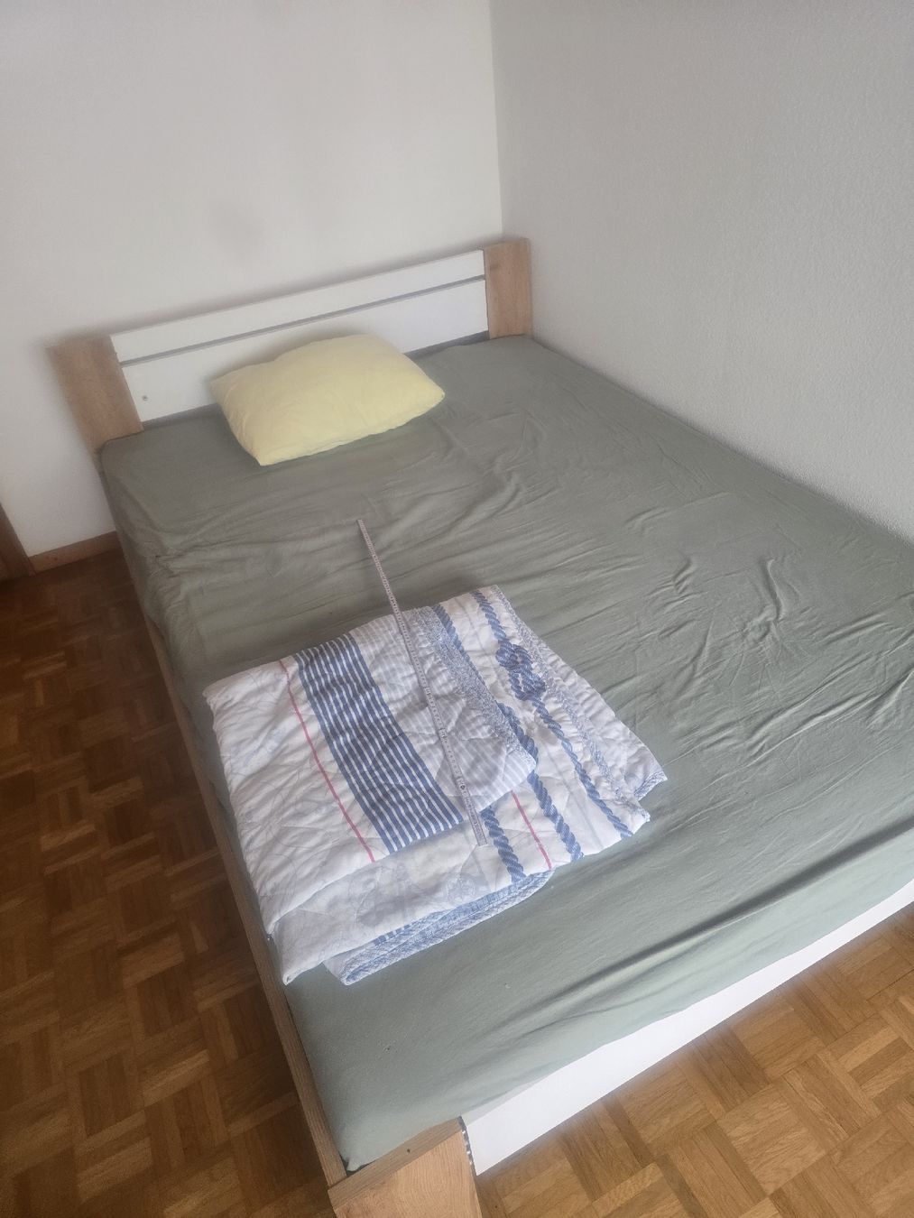 Betten: Bett – Gebraucht aus Arbon von malubo