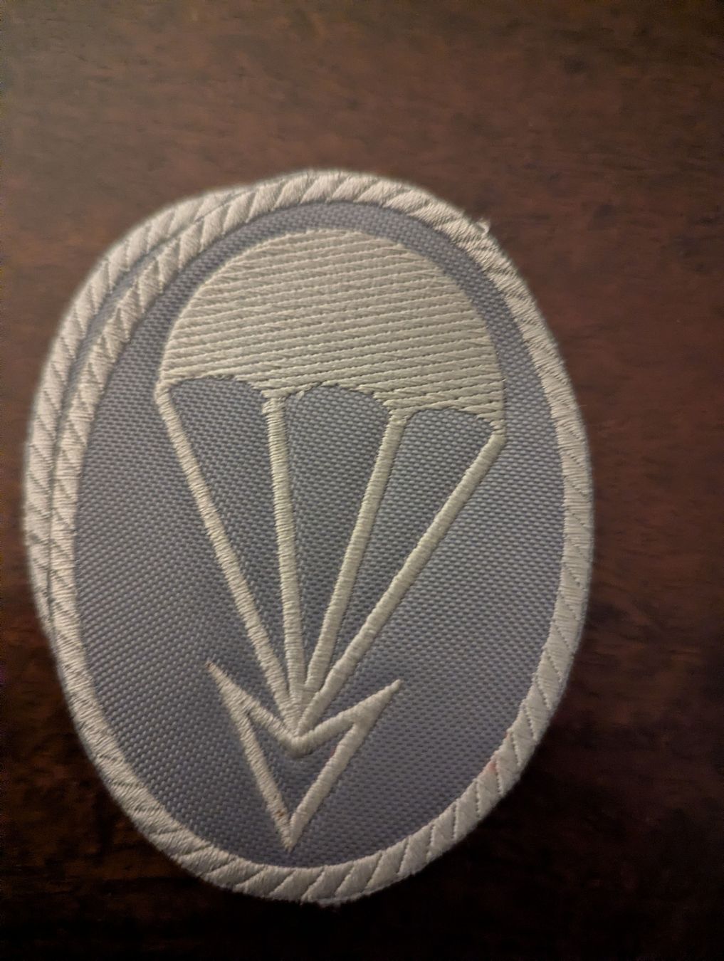 Placchette & Badge: Fallschirmspringer Abzeichen, Stoffabzeichen, Neuwertig! – Nuovo e nell'imballaggio originale da Kollbrunn venduto da sos-pc-teams