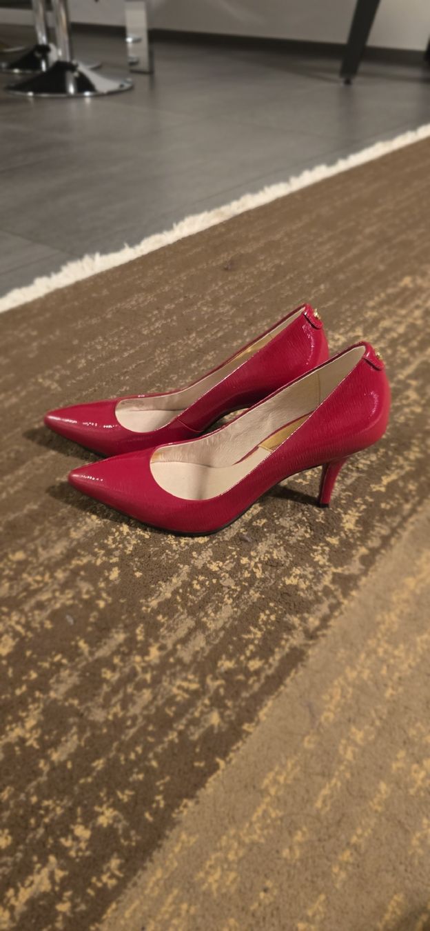Michael Kors Scarpe da donna: Michael Kors Pumps Rot 36 – Usato da Baden venduto da slaesh 1