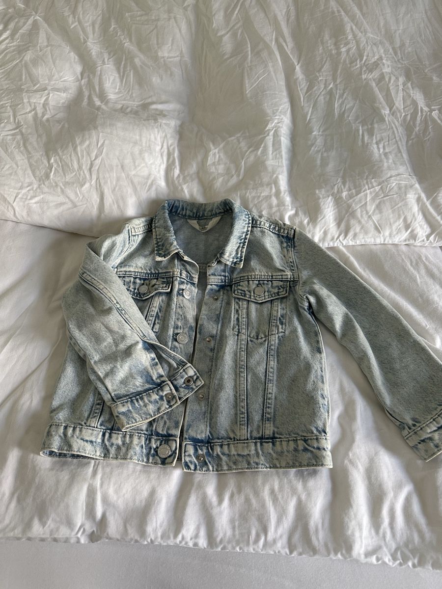 H&M Jacken & Mäntel: H&M Jeansjacke Denim Gr. 110 – Gebraucht aus Dübendorf von nat_h9wg