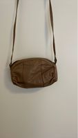 Elegante borsa a tracolla in vera pelle marrone vintage.