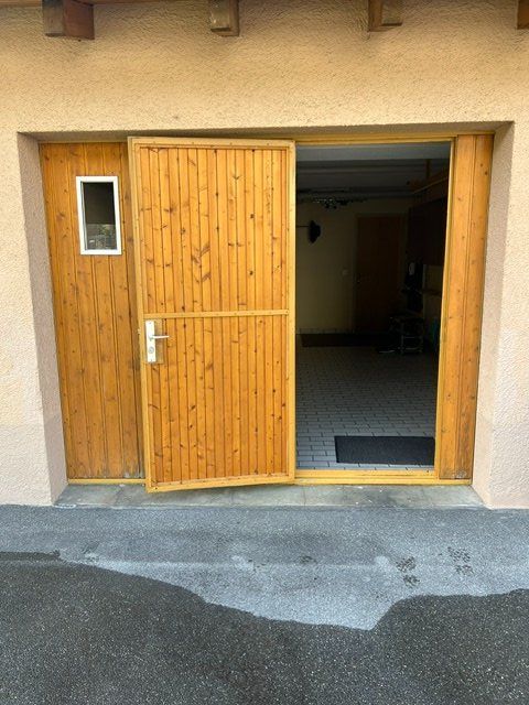 Türen: Garagentor mit Servicetür – Gebraucht aus Triesen von ivo_9mww