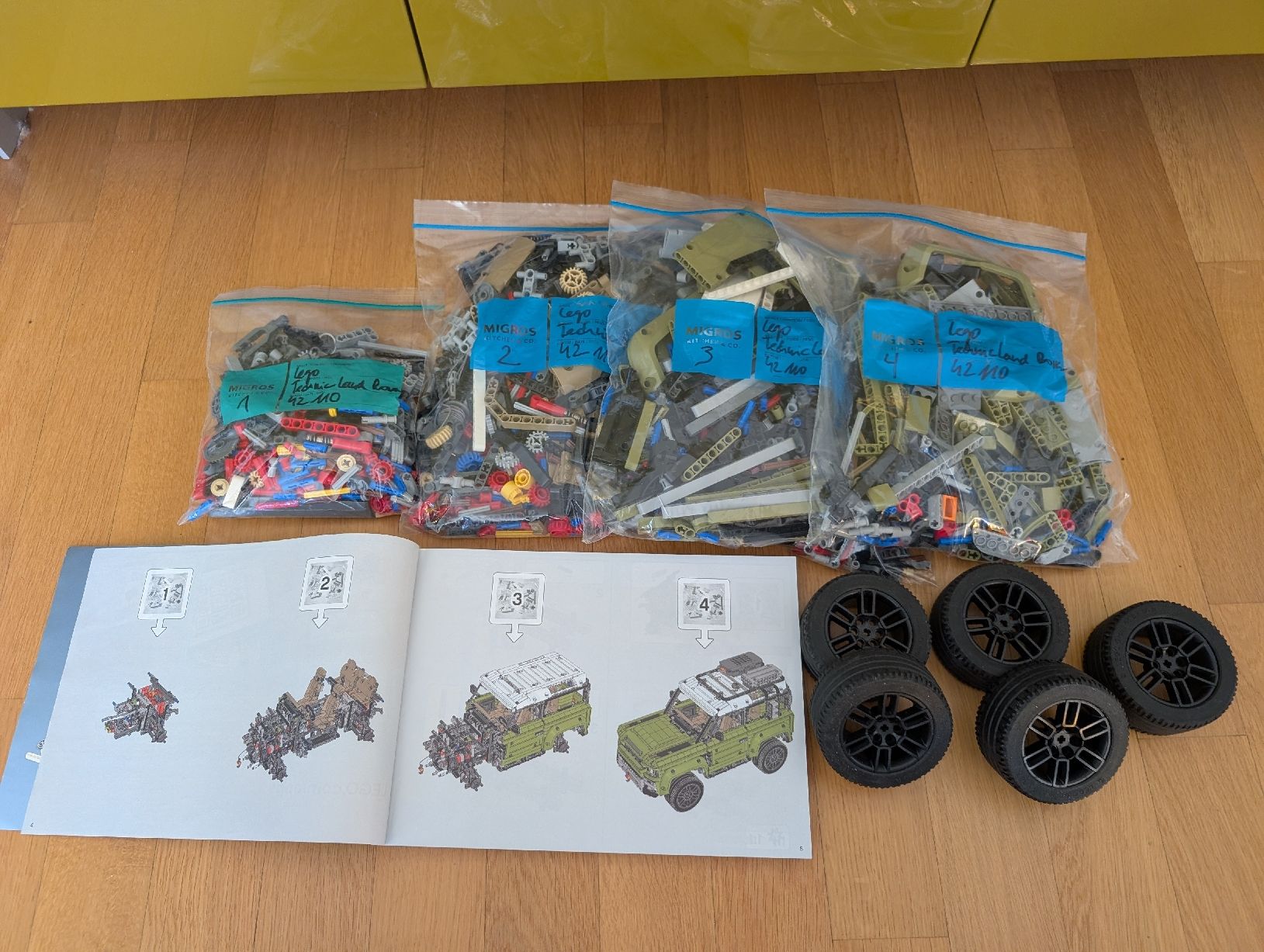 Lego Kit di costruzioni: Lego 42110 Land Rover Defender – Usato da Zürich venduto da pat_c76p 1