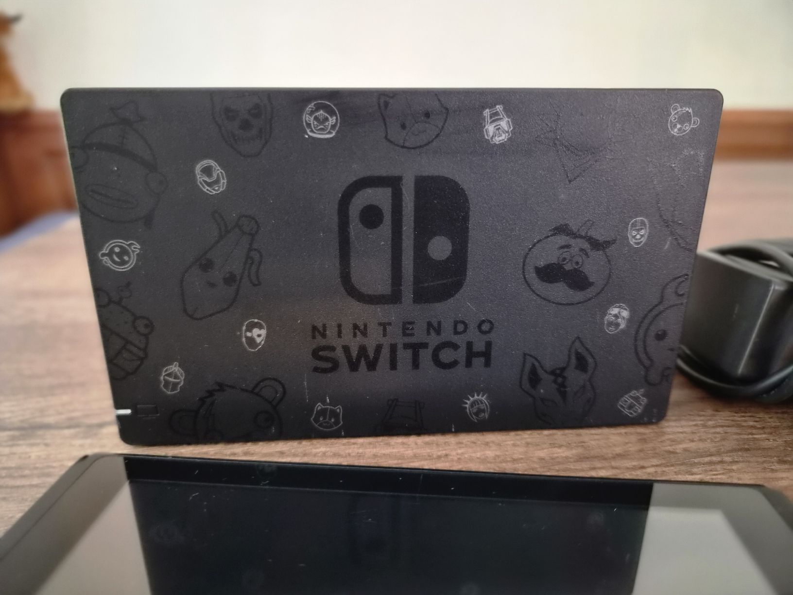 Nintendo Console: Nintendo Switch 2017/Ohne Controller – Usato da Münsingen venduto da lishalina 2