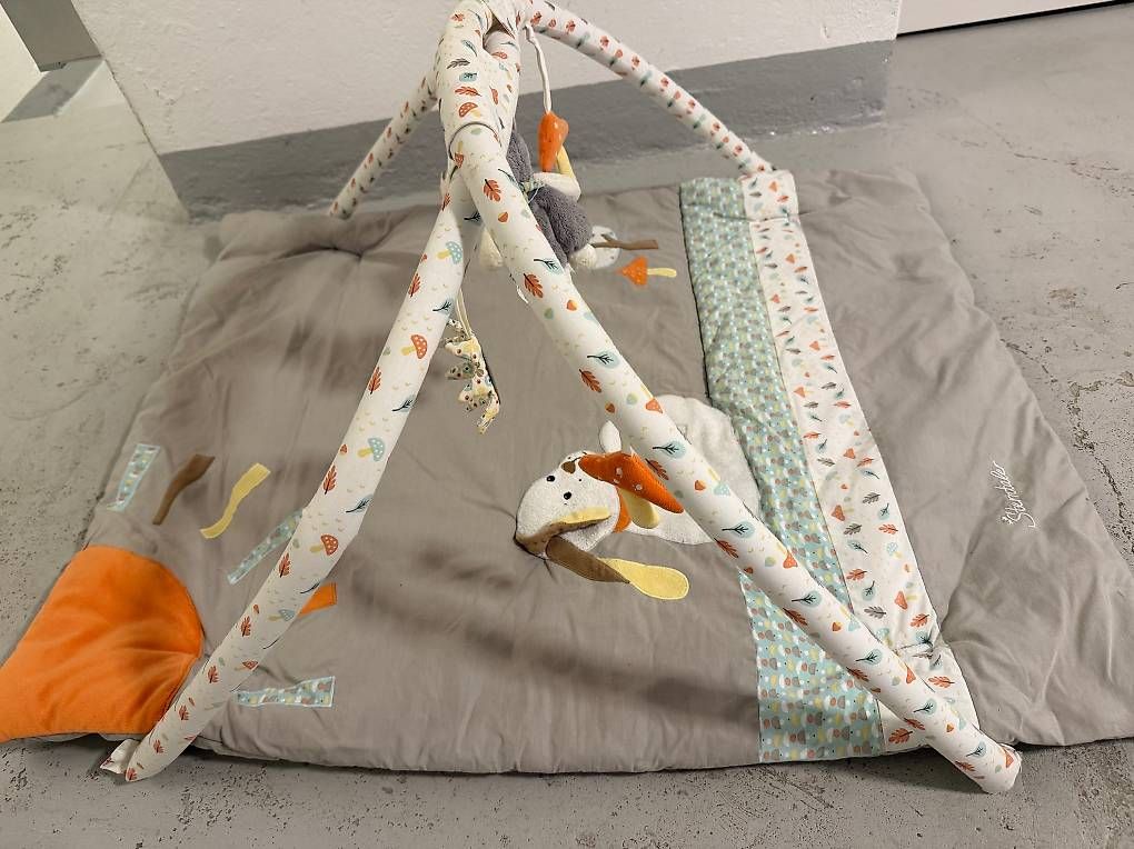 Tiro con l'arco: Spielbogen / Spieldecke für Babys – Usato da Bern venduto da reto.regez