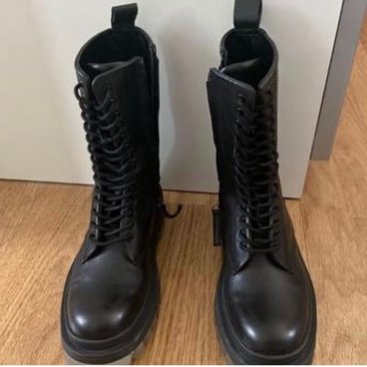 Zara Damenschuhe: Stivali leather – Neu und originalverpackt aus Opfikon von til_t7ww 1