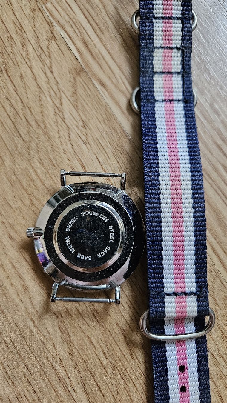 Orologi: Armbanduhr – Nuovo (secondo la descrizione) da Lyss venduto da Janine_z23 1