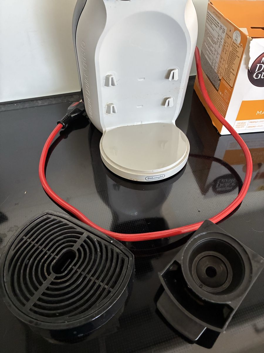 Nescafé Kaffeemaschinen & Espressomaschinen: Dolce Gusto Kapselmaschine – Gebraucht aus Muhen von Sally203 2