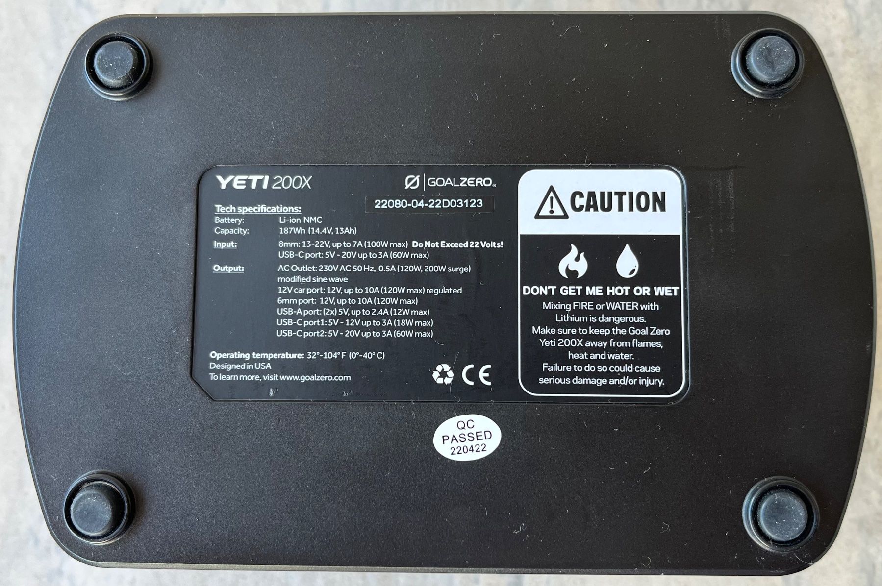 Goal Zero Batterie: Goal Zéro Yéti 200x Lithium + Panneaux Boulder 100 Briefcase – Usato da Genève venduto da Dragonfish 7
