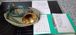 Jagdhorn "Fürst Pless" Messing mit Leder und Tasche