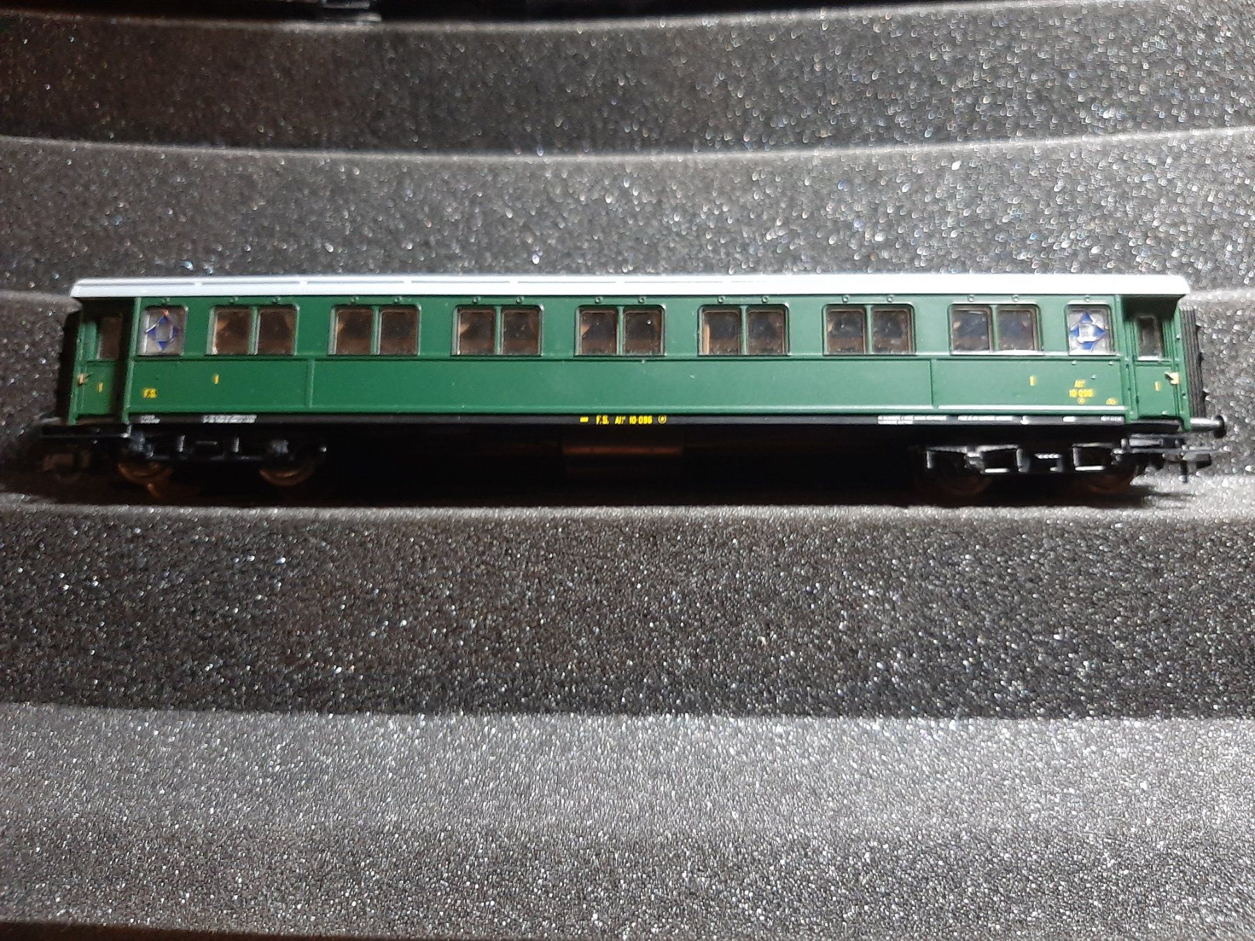 Roco Modellini di ferrovie: ROCO FS 520.060 I REF.14 – Usato da Avully venduto da RIVALIS