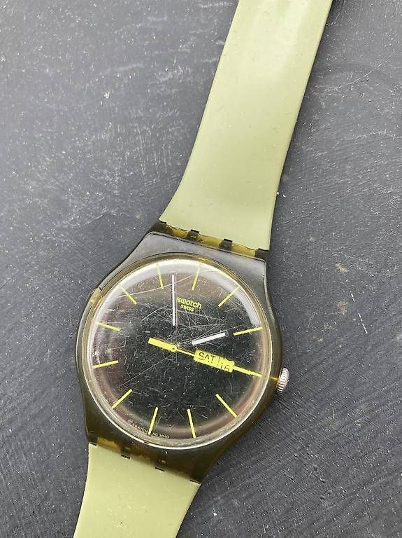 Orologi: Montre Swatch vert militaire – Usato da Vevey venduto da yvanschulz 2