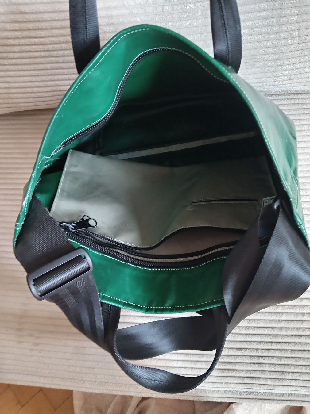 Sacs: Sac Freitag – D'occasion à Neuchâtel par laura.deladoey 3
