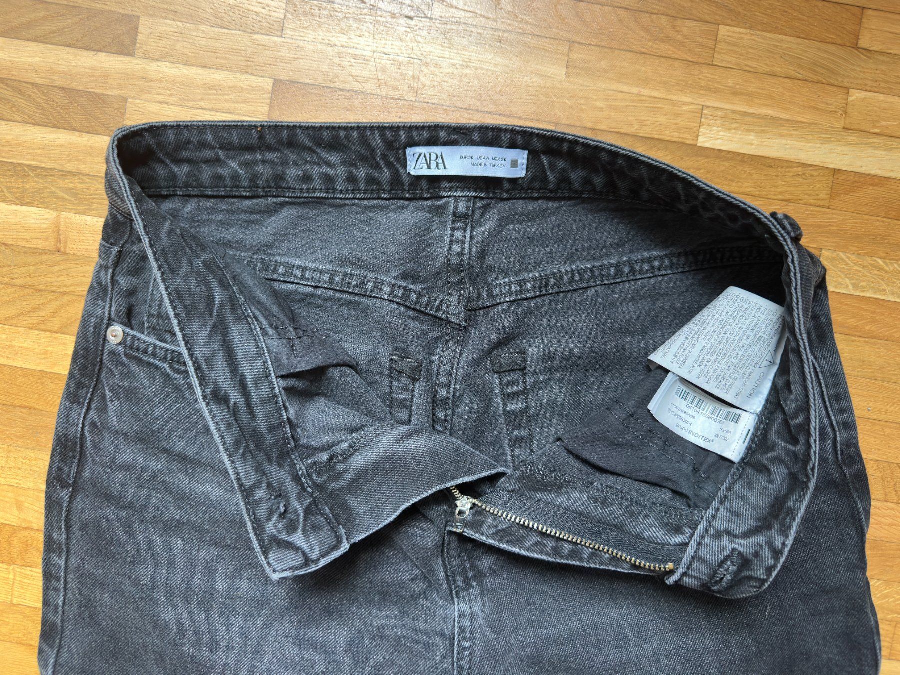 Zara Jeans: Zara grey jeans frayed hem size 36 button missing – Difettoso da Lausanne venduto da brixton 3