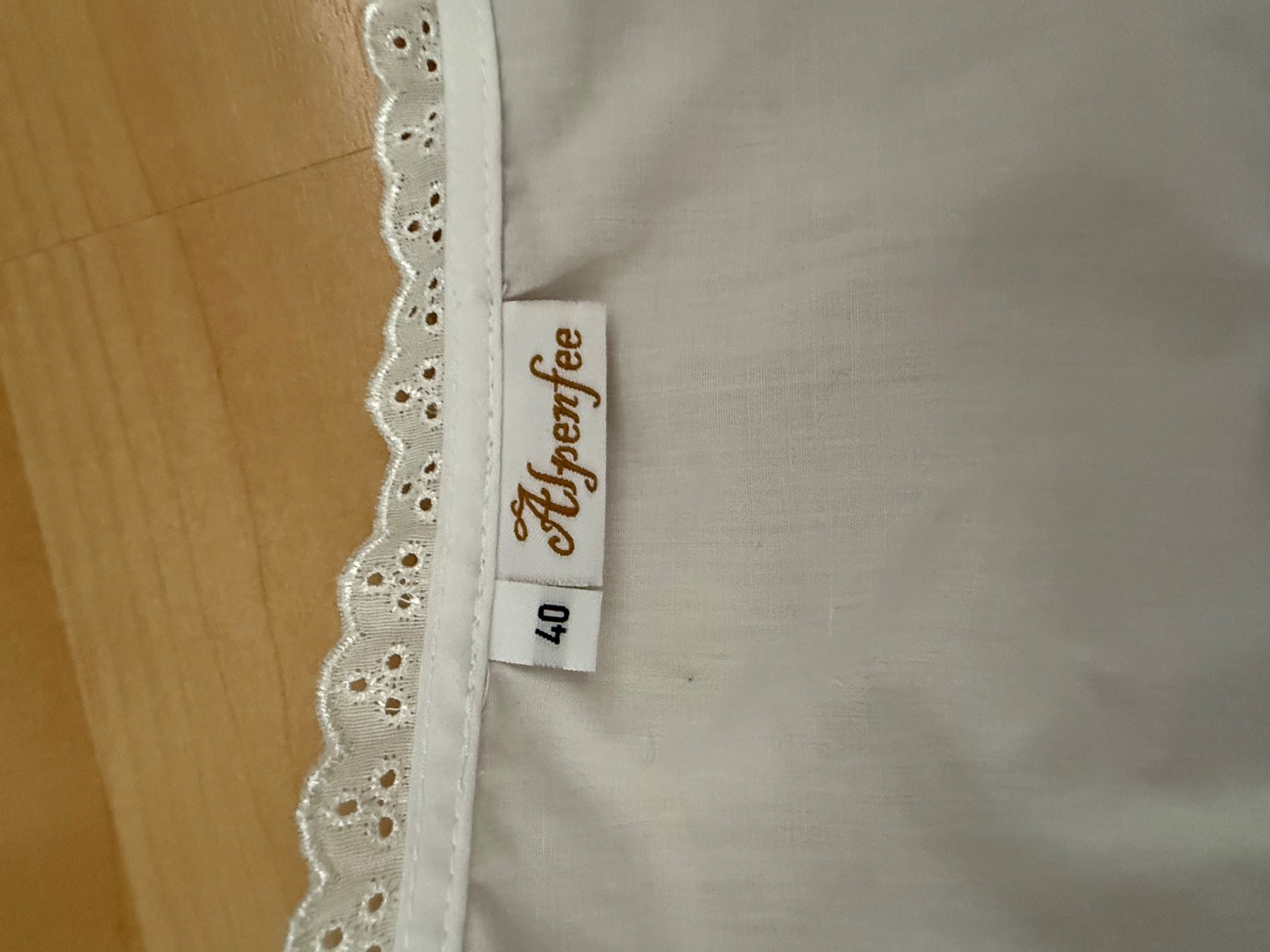 Camicette: Trachtenbluse / Dirndbluse Alpenfee weiss  Grösse 40 – Usato da Pfäffikon SZ venduto da Syndrome379 1