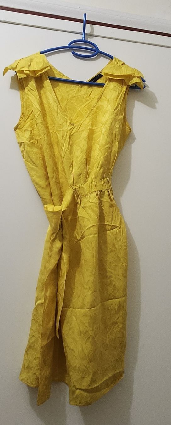 Marc Jacobs Vestiti: Robe Marc by Marc Jacobs jaune sans manches taille M – Usato da Niedergösgen venduto da Eva2410
