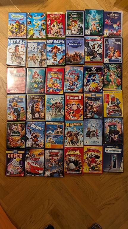 Tutti i DVDs: 36 Kinder-DVDs auf Deutsch – Usato da Breganzona venduto da SamuelEberhardt